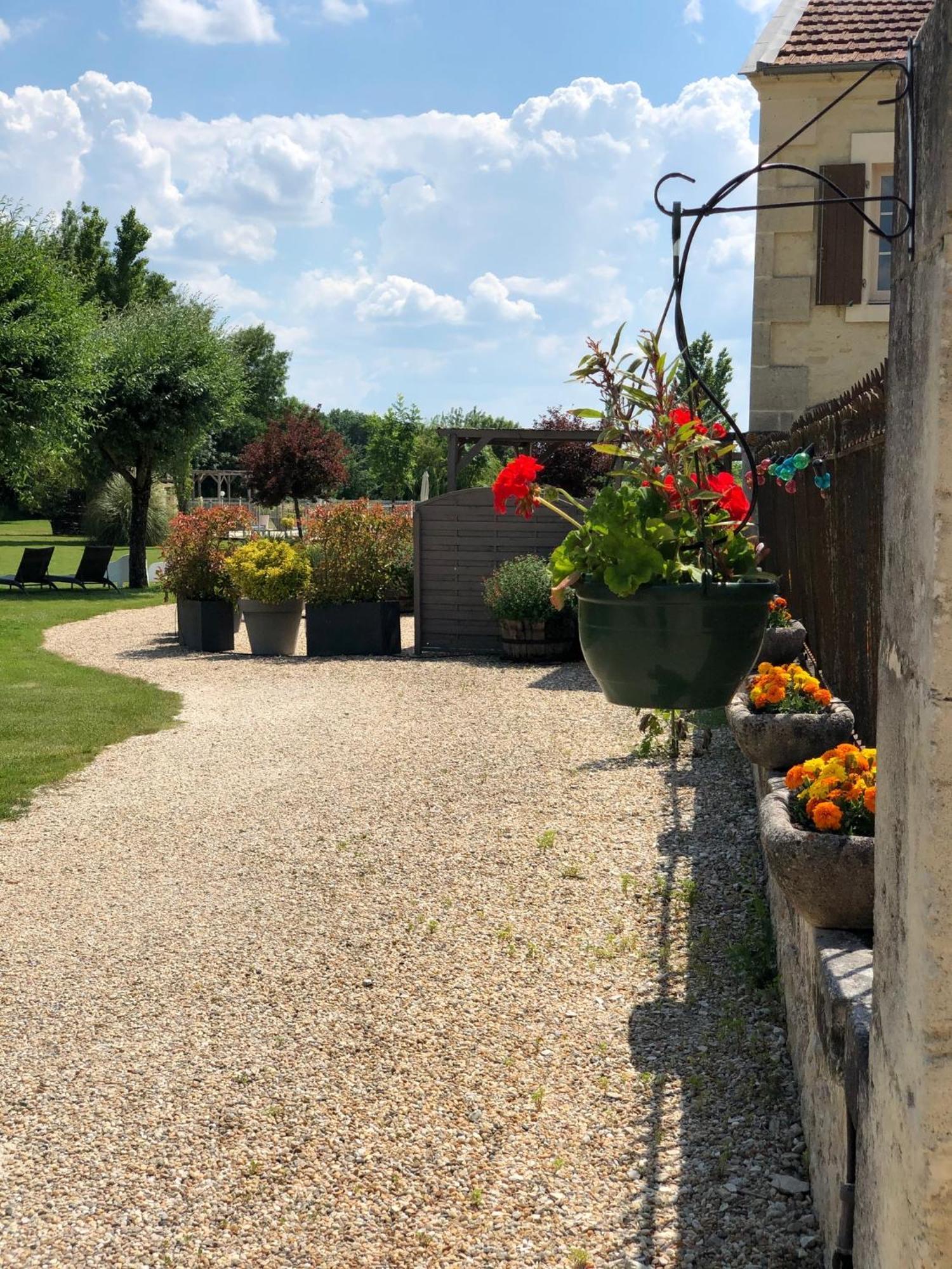 Gites De Cognac Bréville Dış mekan fotoğraf