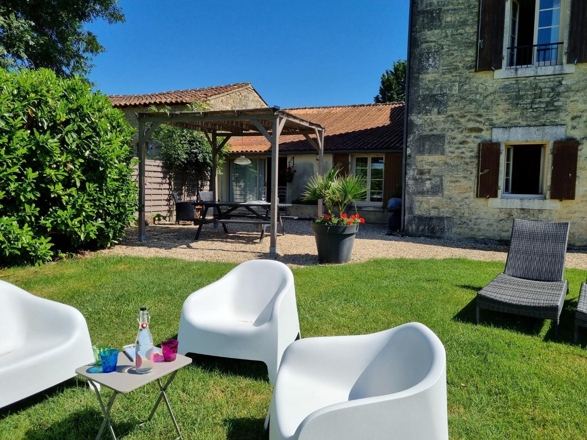 Gites De Cognac Bréville Dış mekan fotoğraf