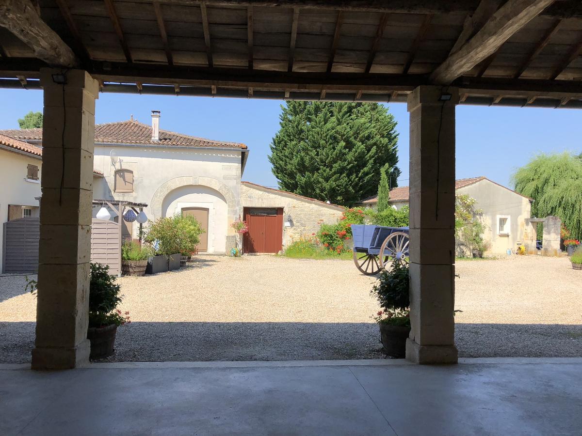Gites De Cognac Bréville Dış mekan fotoğraf